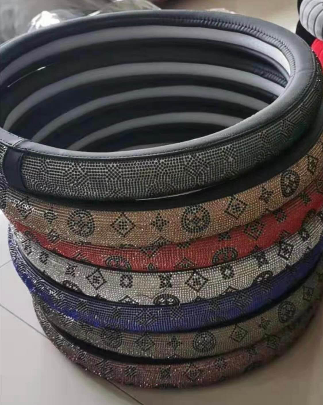 Couvre Volant en Cristal effet diamant