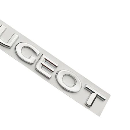 Logo en lettres métalliques pour Peugeot