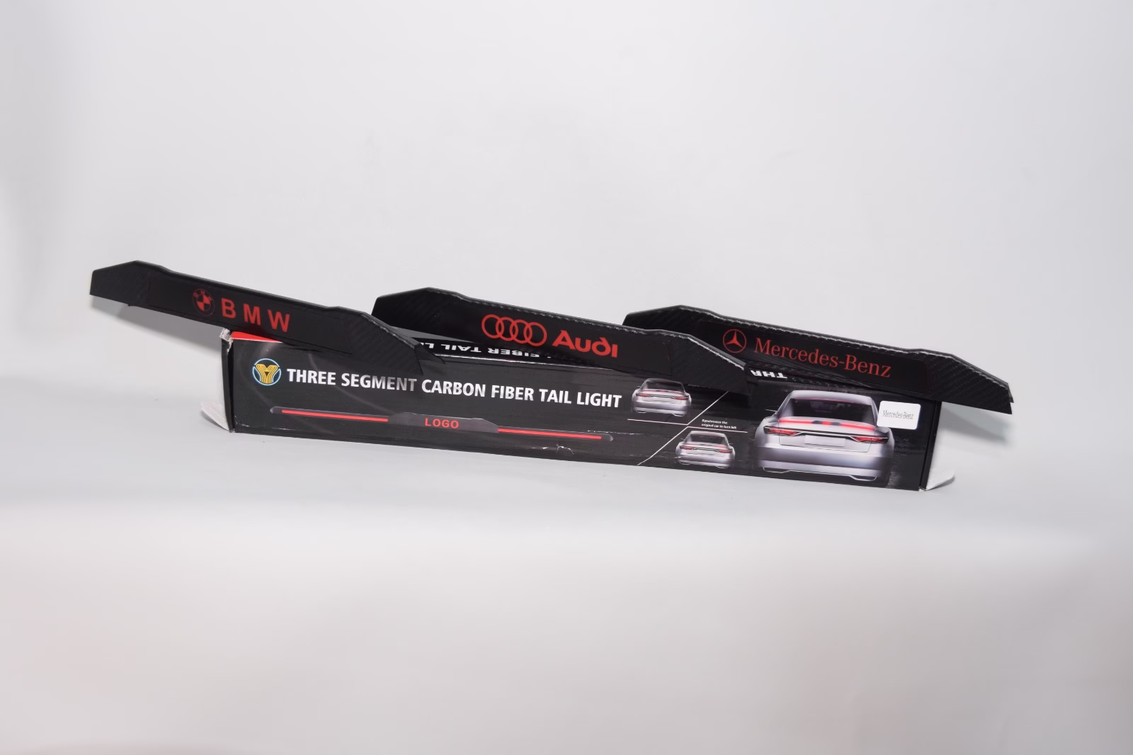 RearLine™ – Feu Arrière LED Carbone à 3 Segments